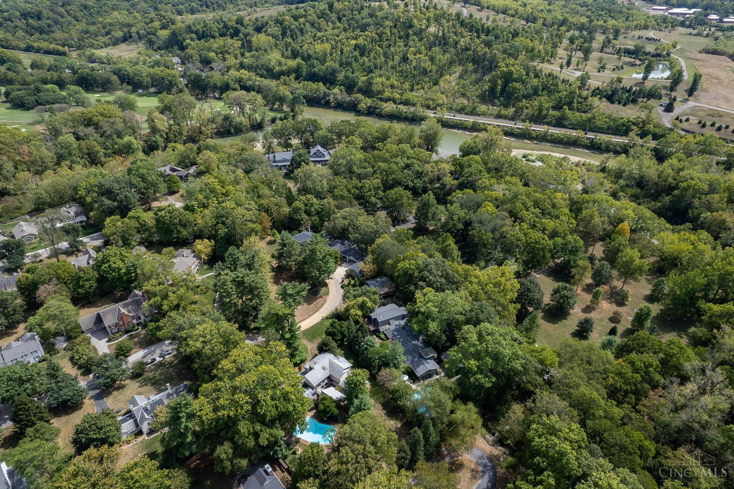 4 Lexington Circle