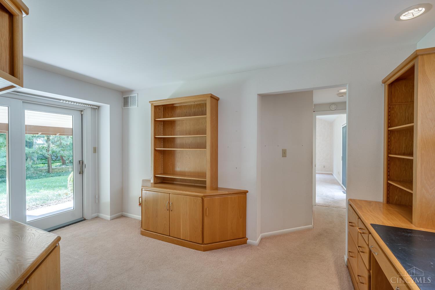 4 Lexington Circle