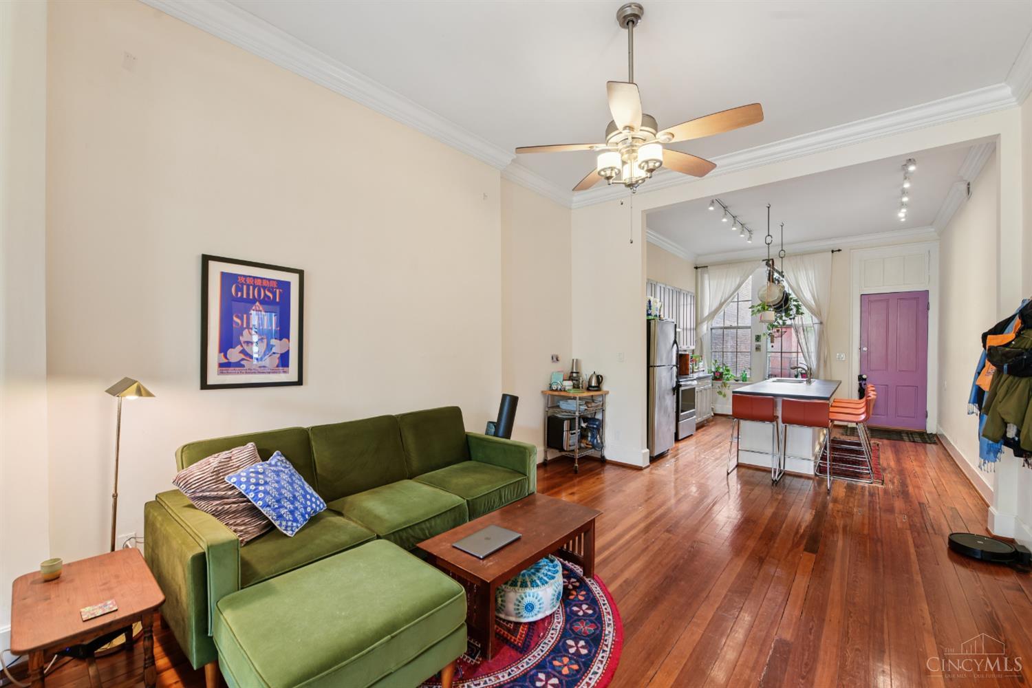 1427 Main Street 1