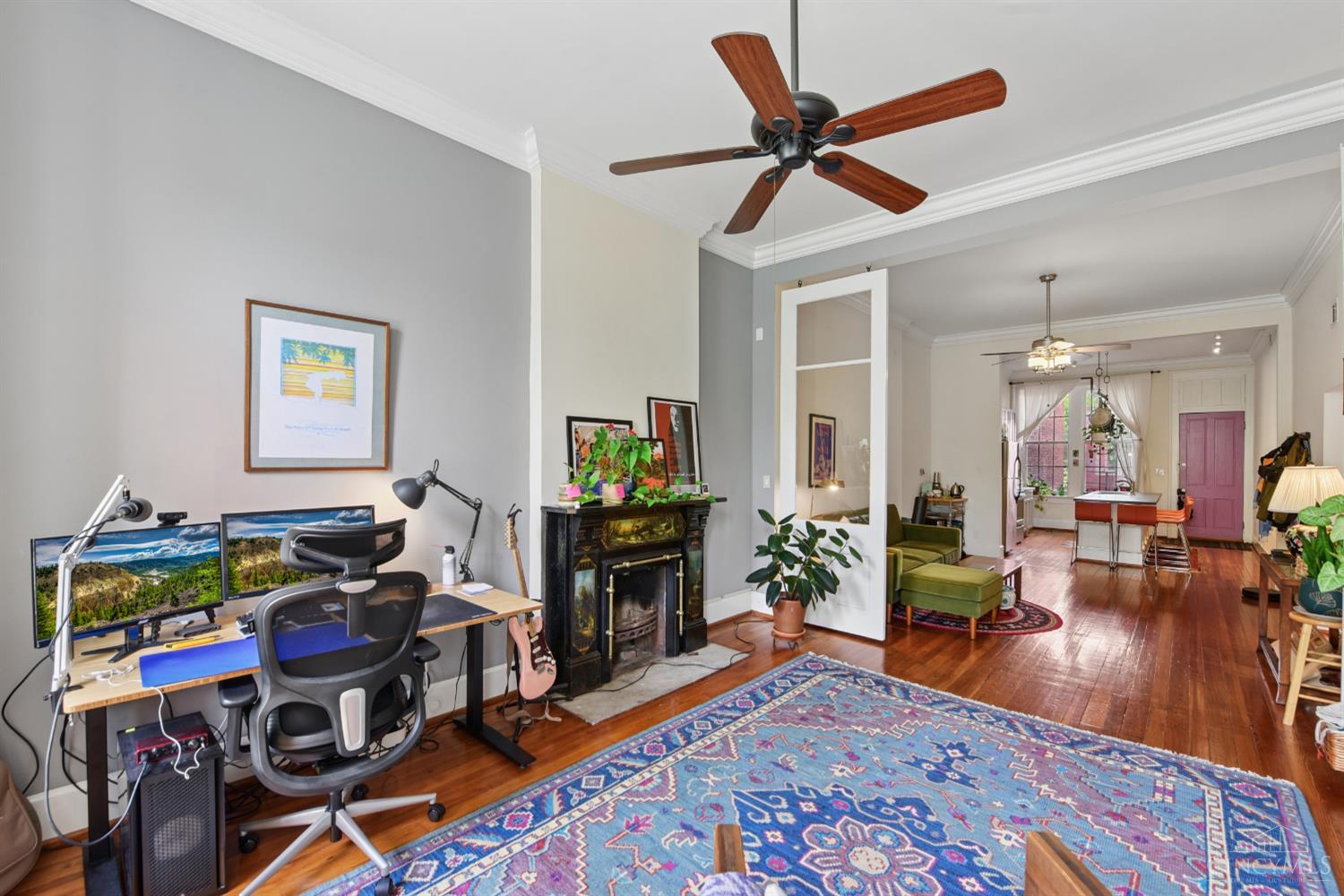 1427 Main Street 1