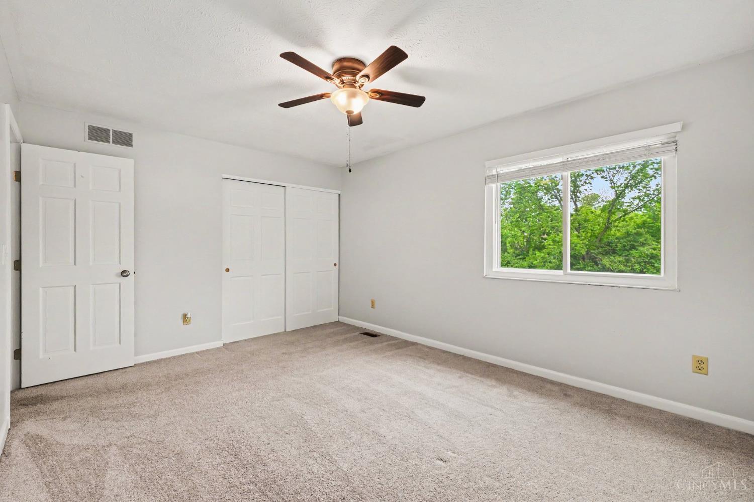 7594 Cinnamon Woods Drive