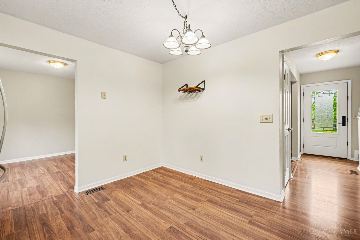7594 Cinnamon Woods Drive