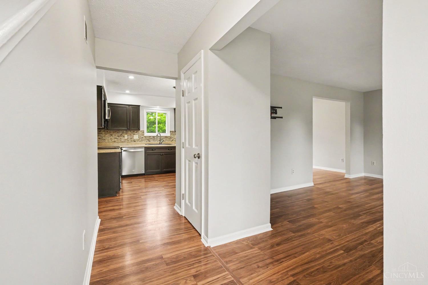 7594 Cinnamon Woods Drive
