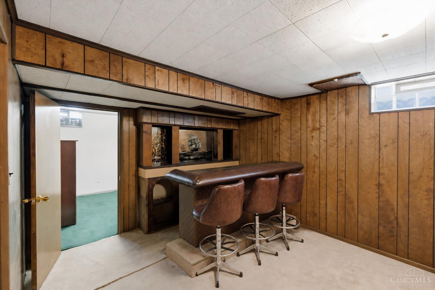 1290 Main Street