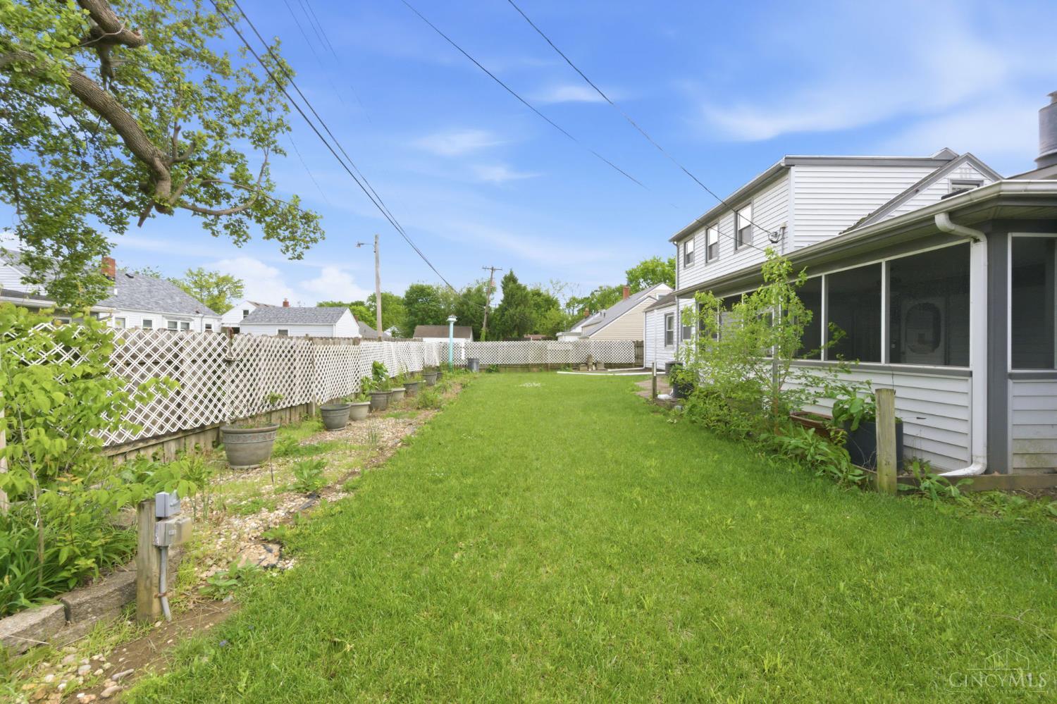 1290 Main Street