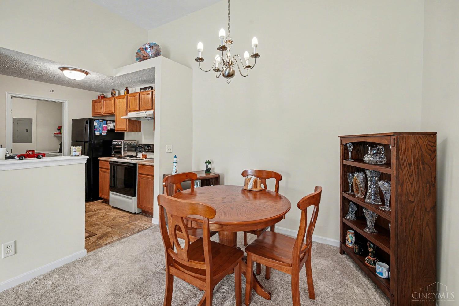 4563 Foley Road 11