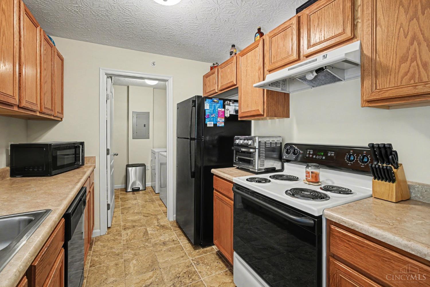 4563 Foley Road 11