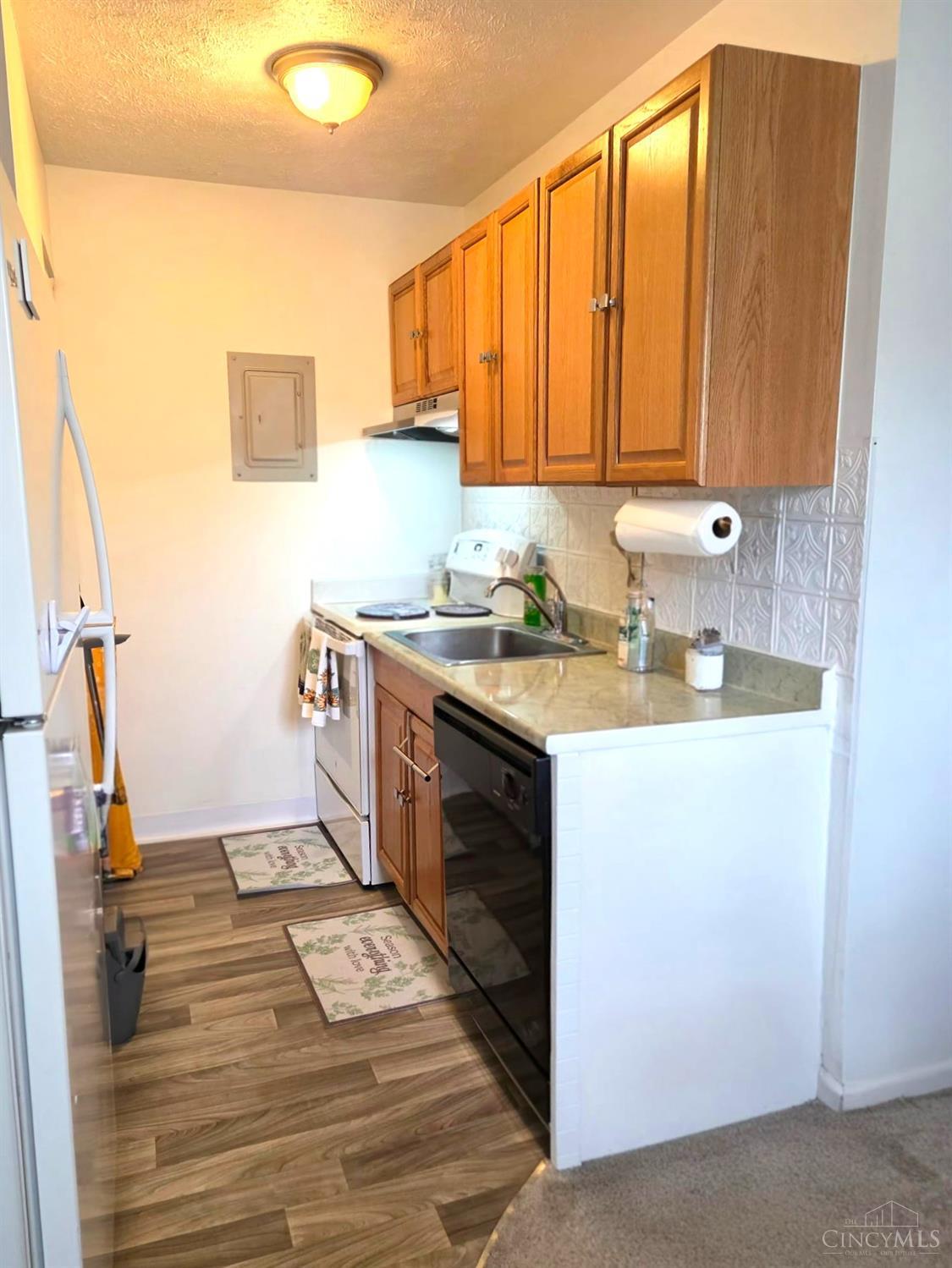 5453 Camelot Drive 42