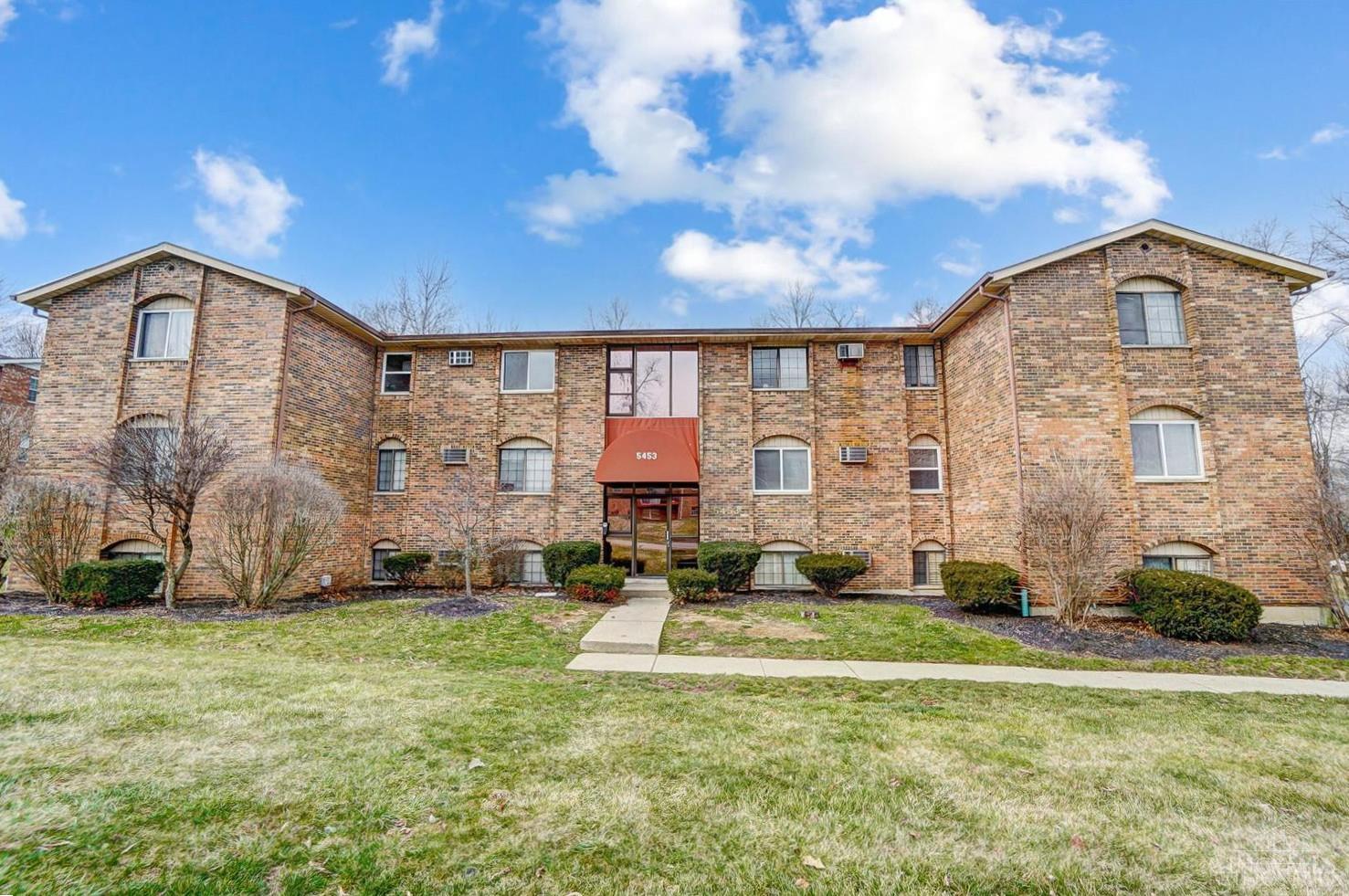 5453 Camelot Drive 42