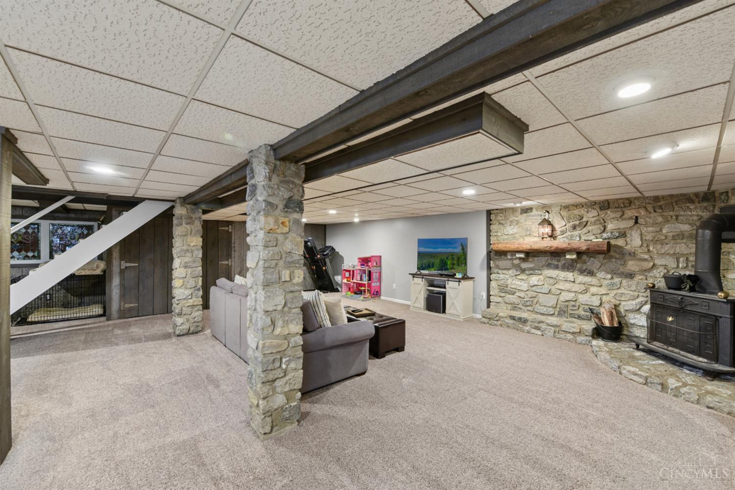 6250 Elmhill Court