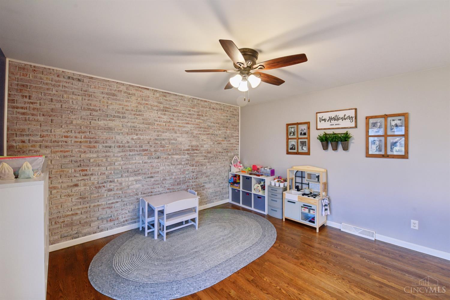 6250 Elmhill Court