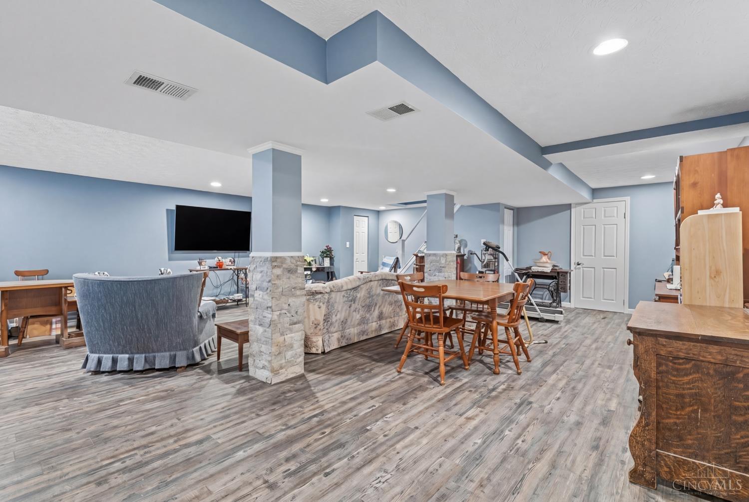 4576 Runningfawn Drive