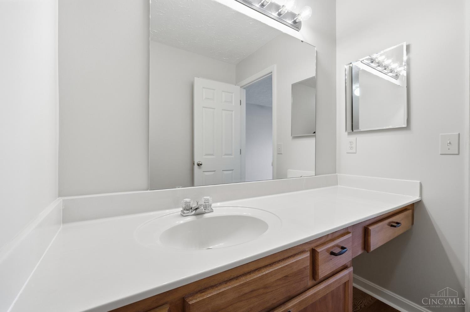 10512 West Road 34