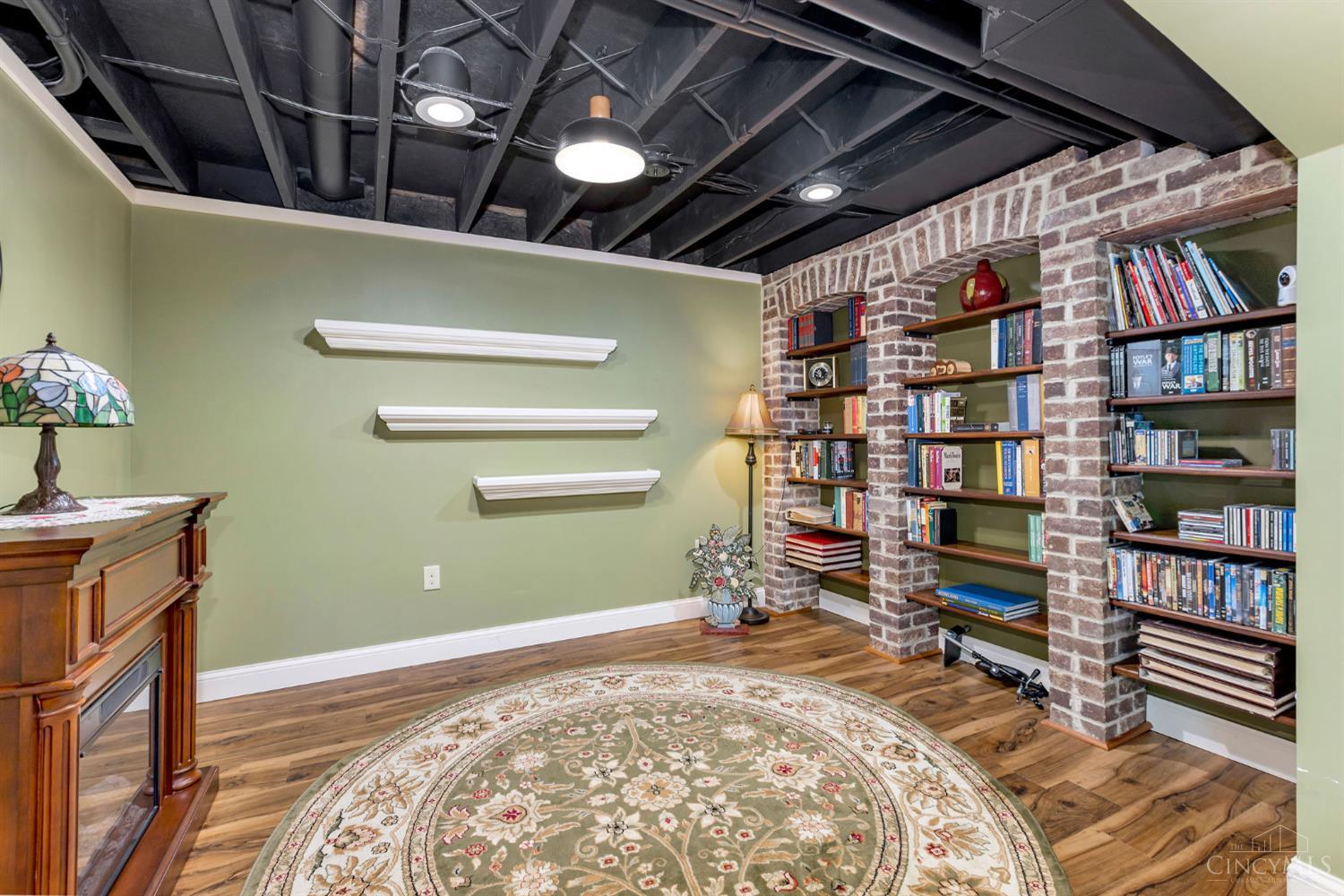 5969 Oakland Gardens Court