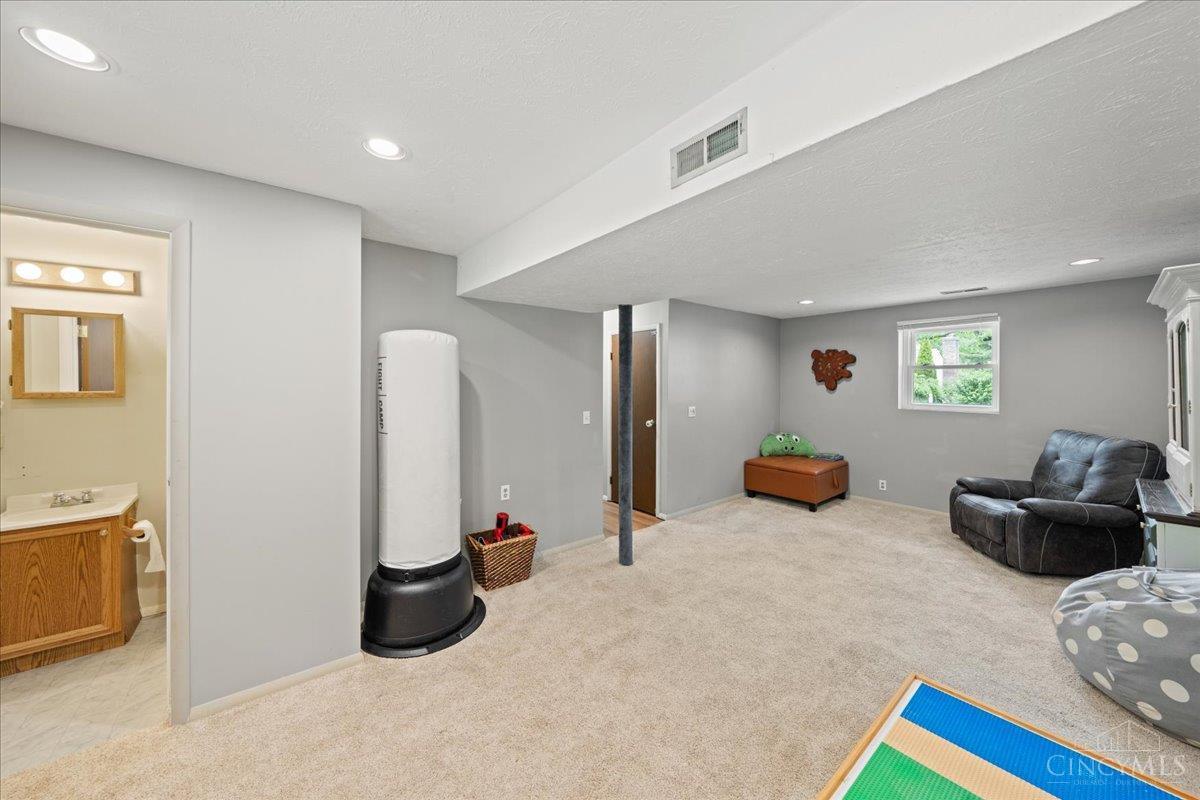 6771 Kentford Court