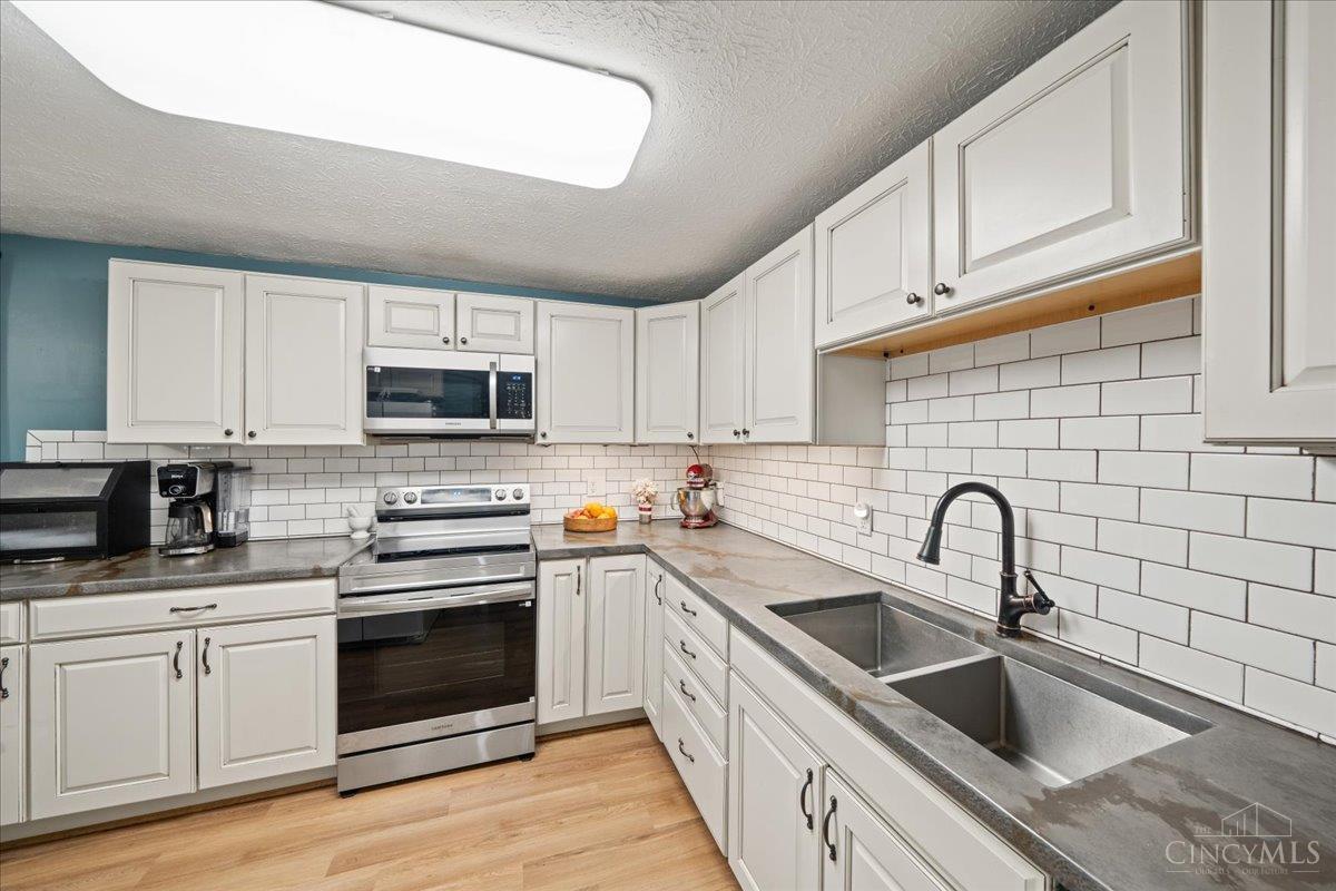 6771 Kentford Court