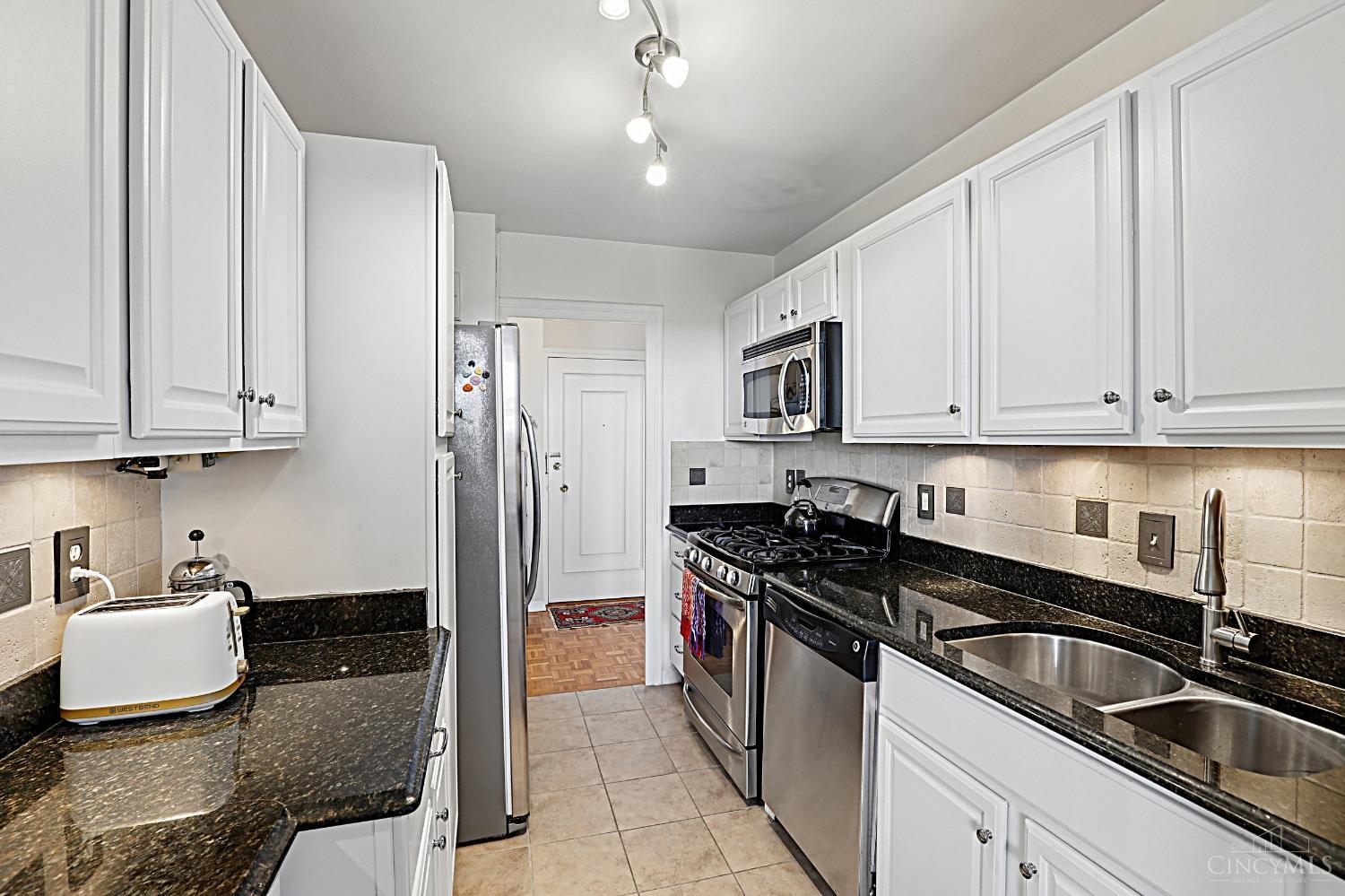 2324 Madison Road 1705