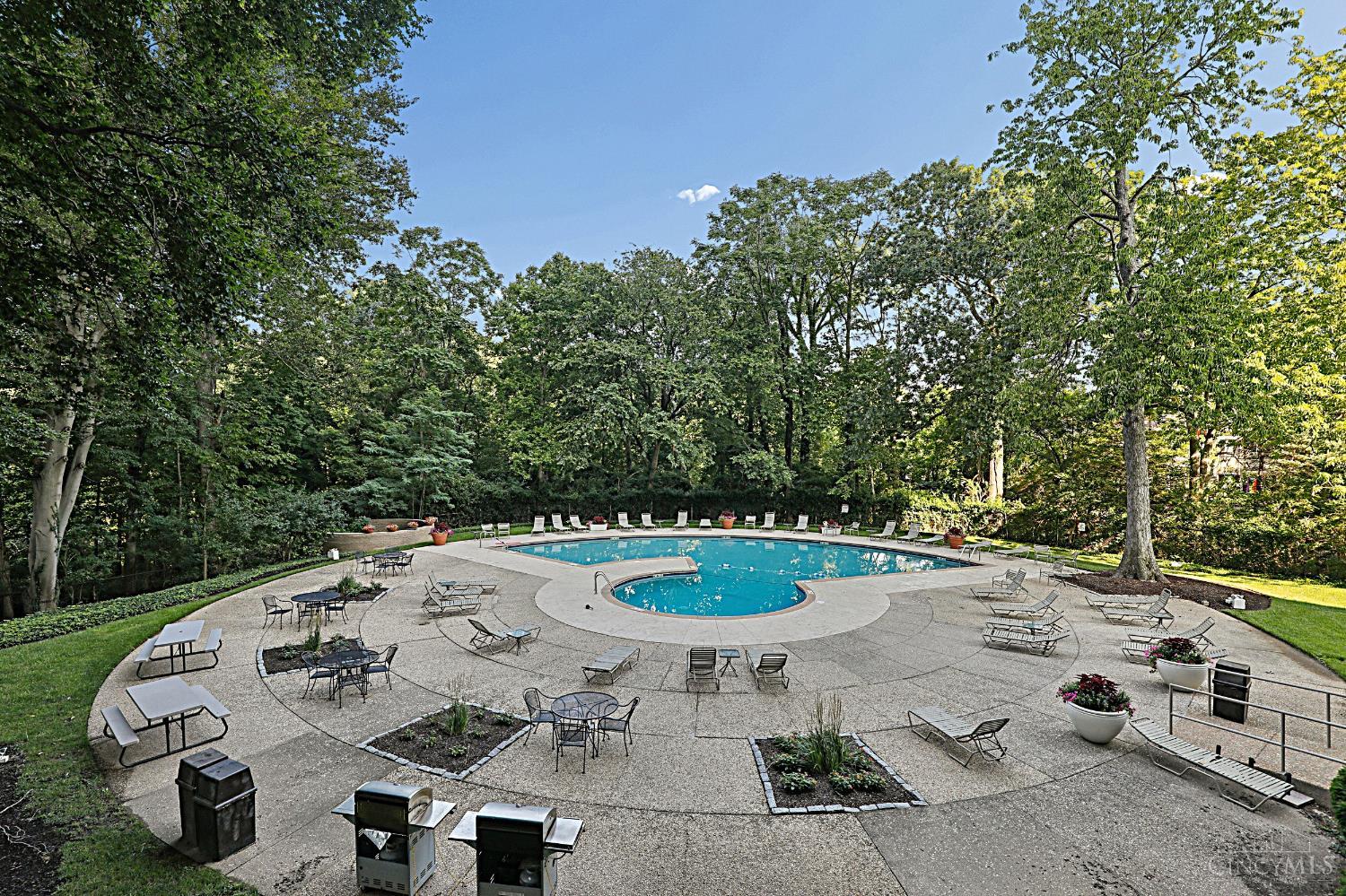 2324 Madison Road 1705