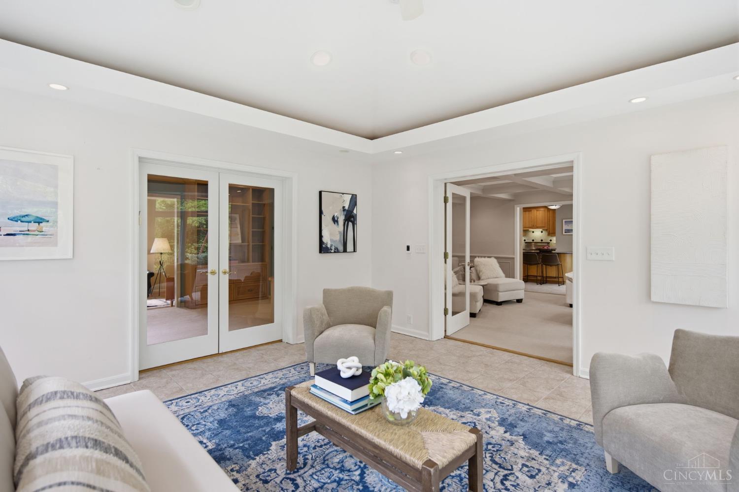 9486 Oakhurst Court