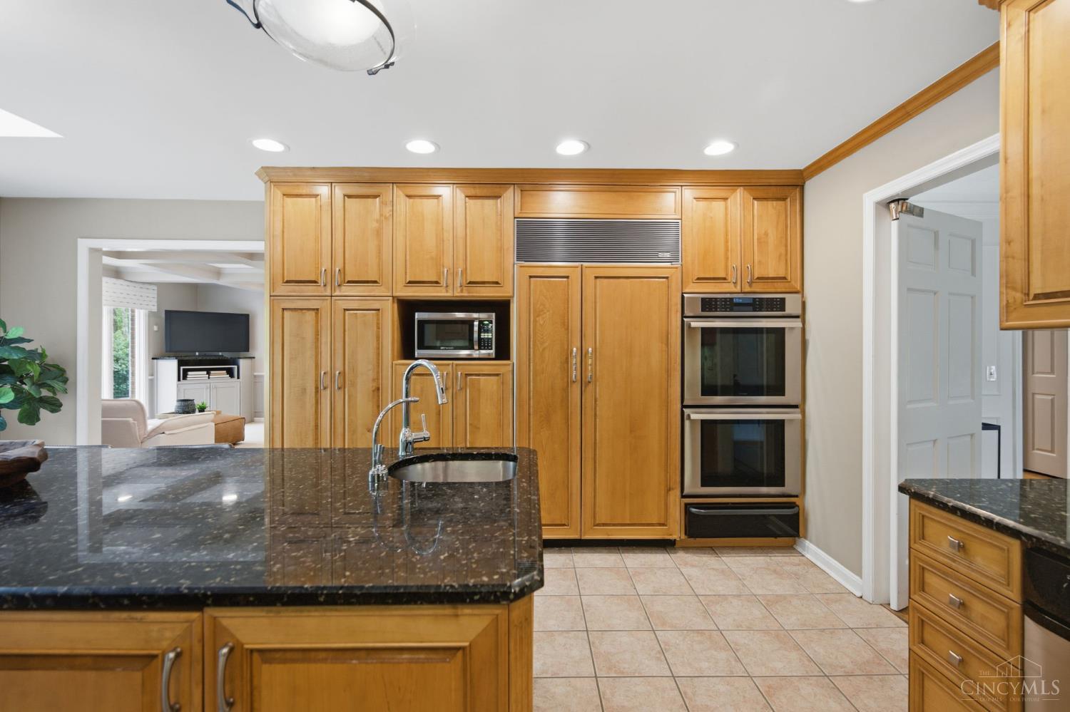 9486 Oakhurst Court