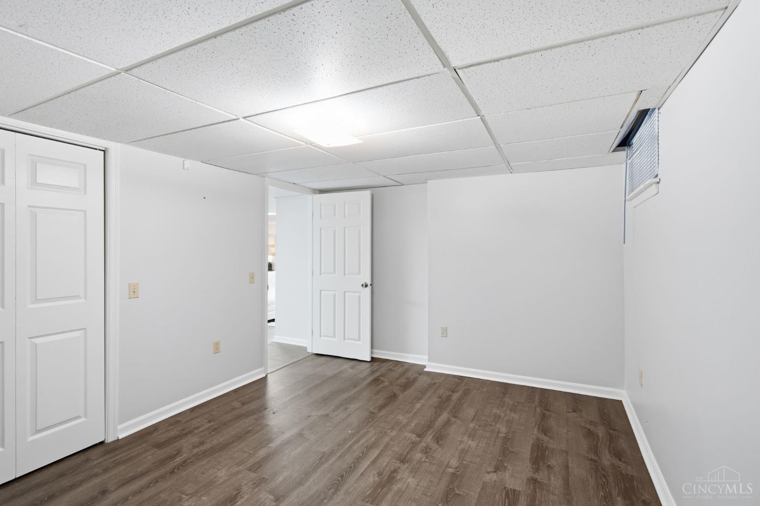 9486 Oakhurst Court