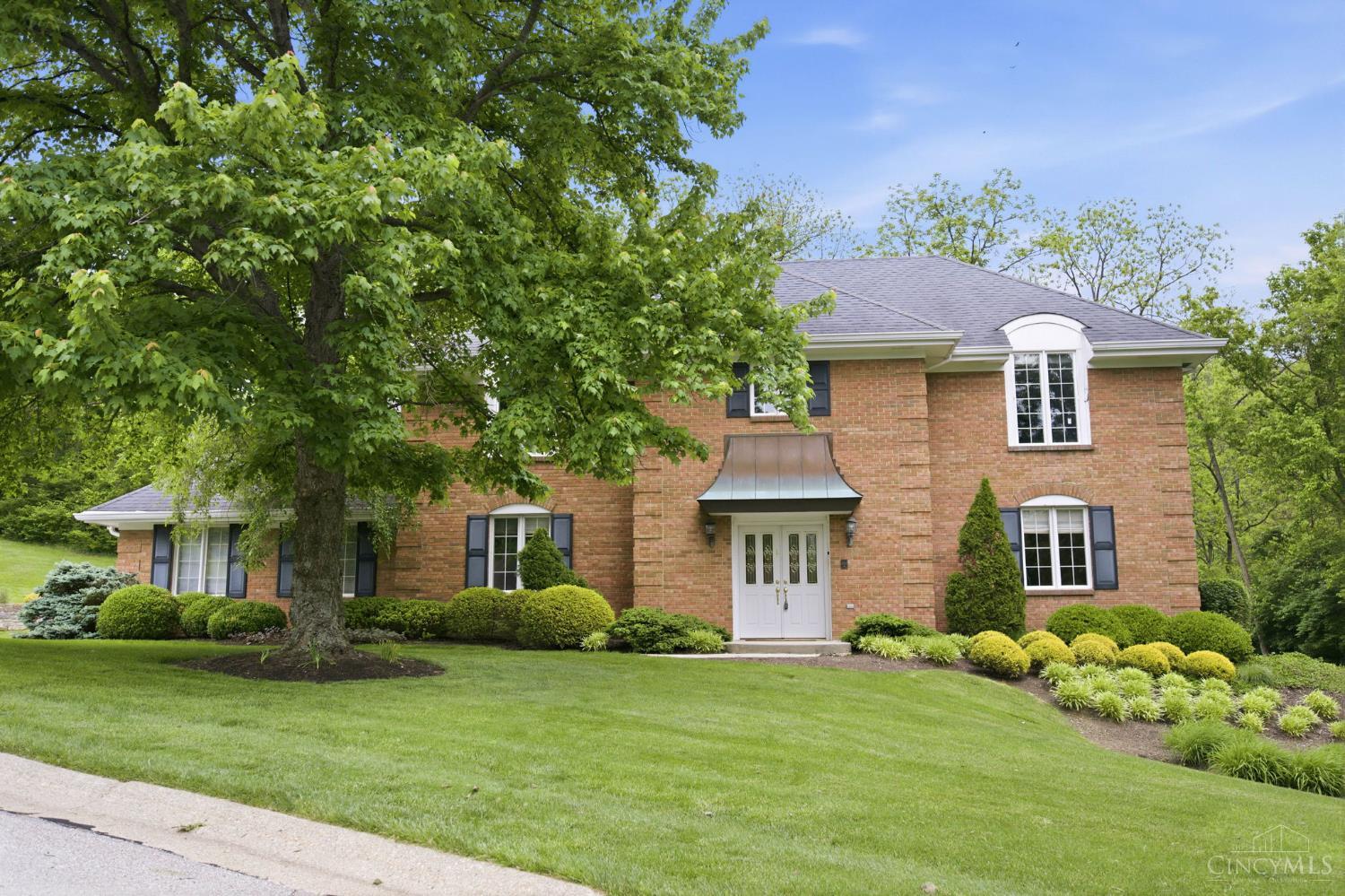 9486 Oakhurst Court