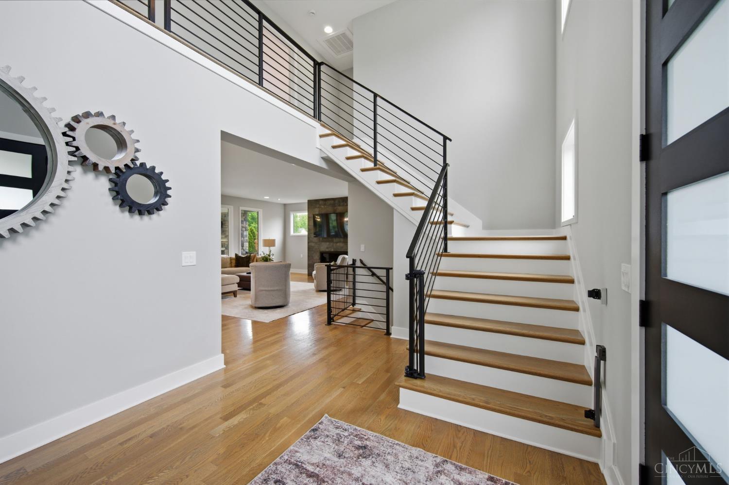 9932 Zig Zag Road