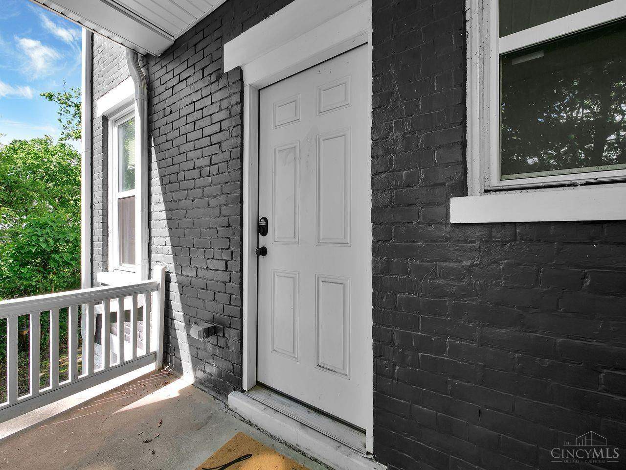 2361 Highland Avenue