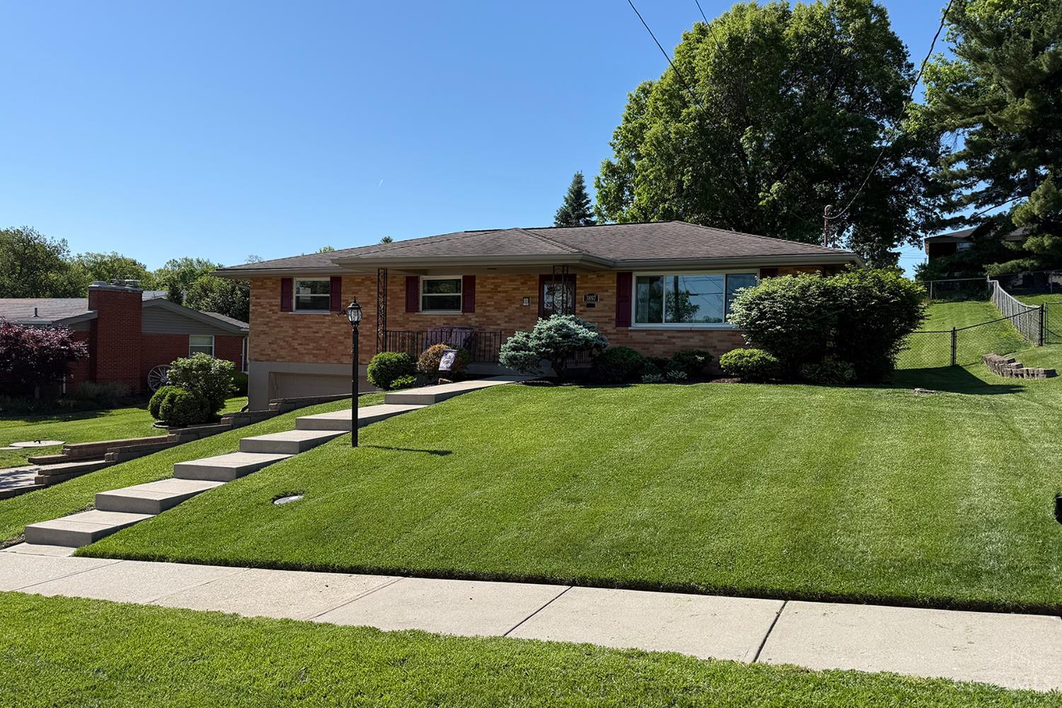 3897 Robinhill Drive