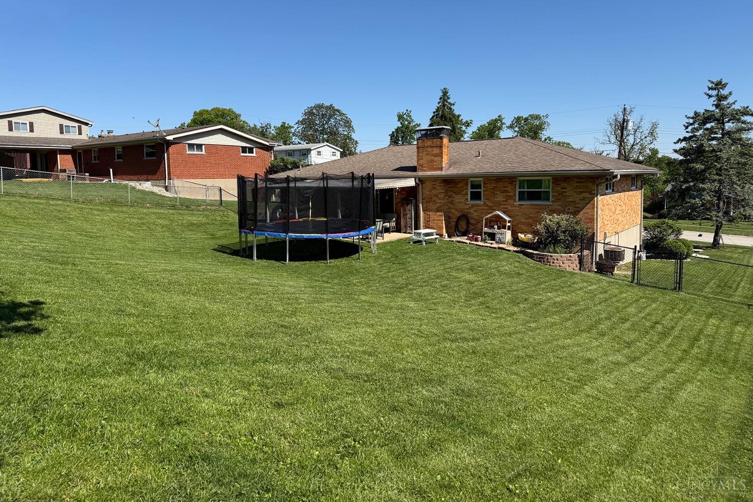 3897 Robinhill Drive