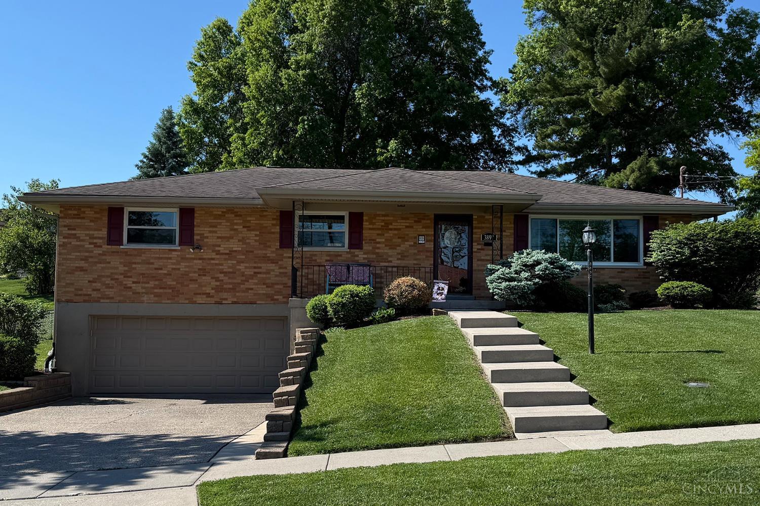3897 Robinhill Drive