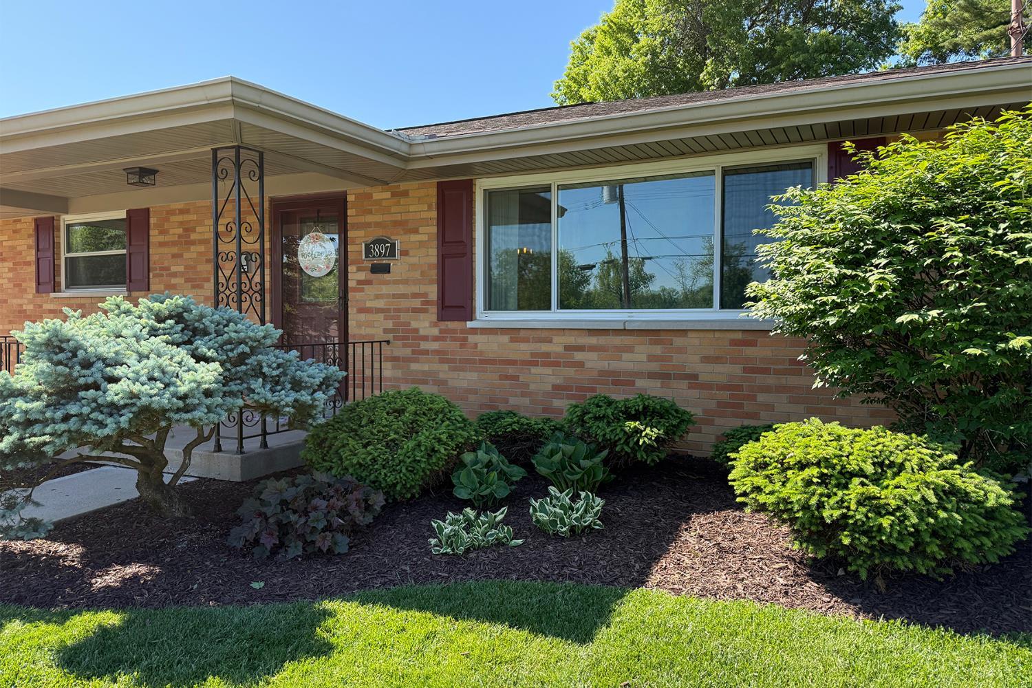 3897 Robinhill Drive