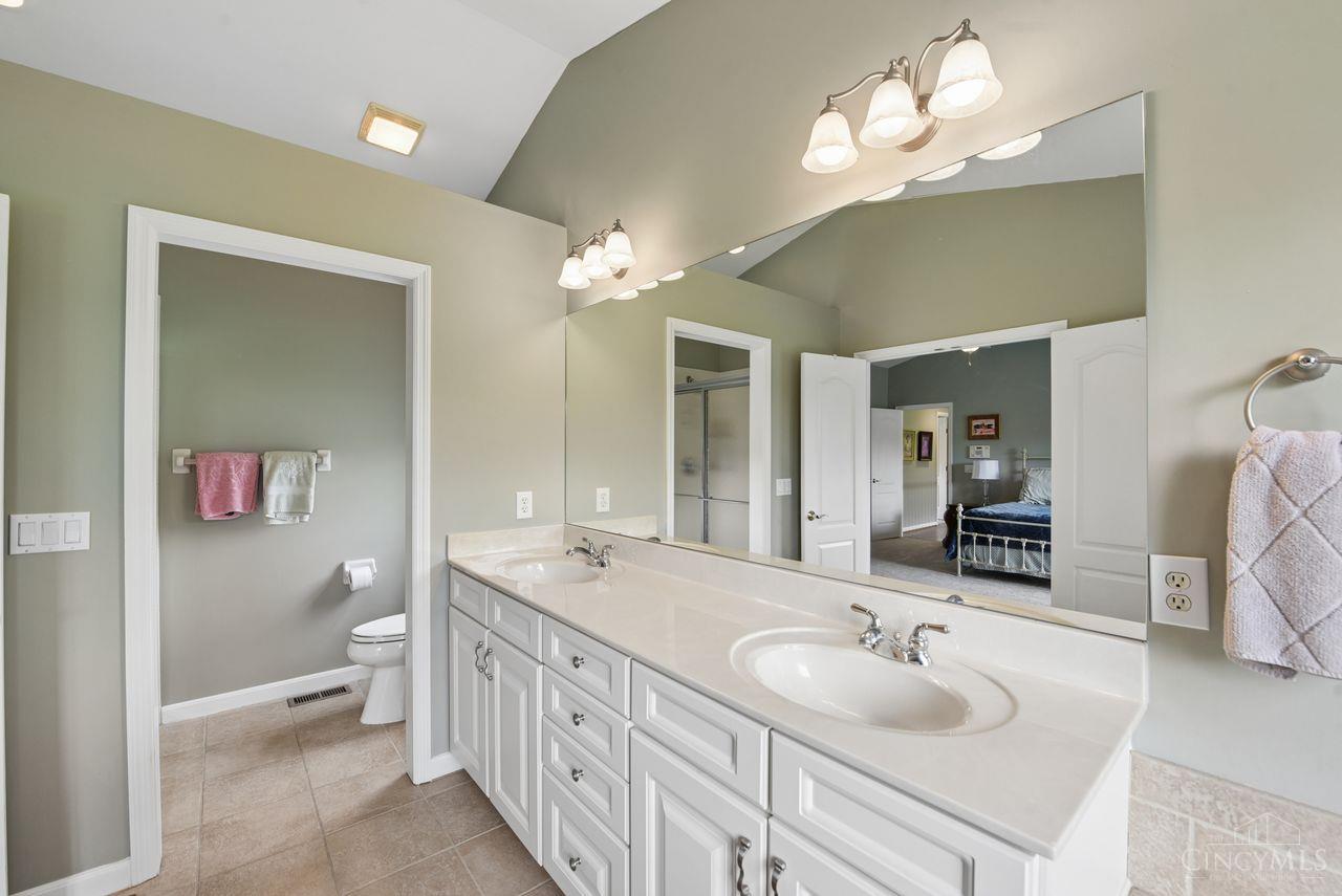 2269 Shimmering Bay Lane