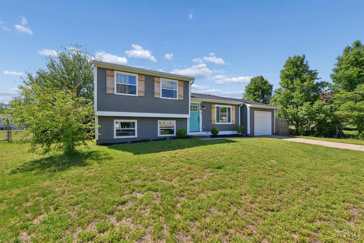 595 Deerfield Drive