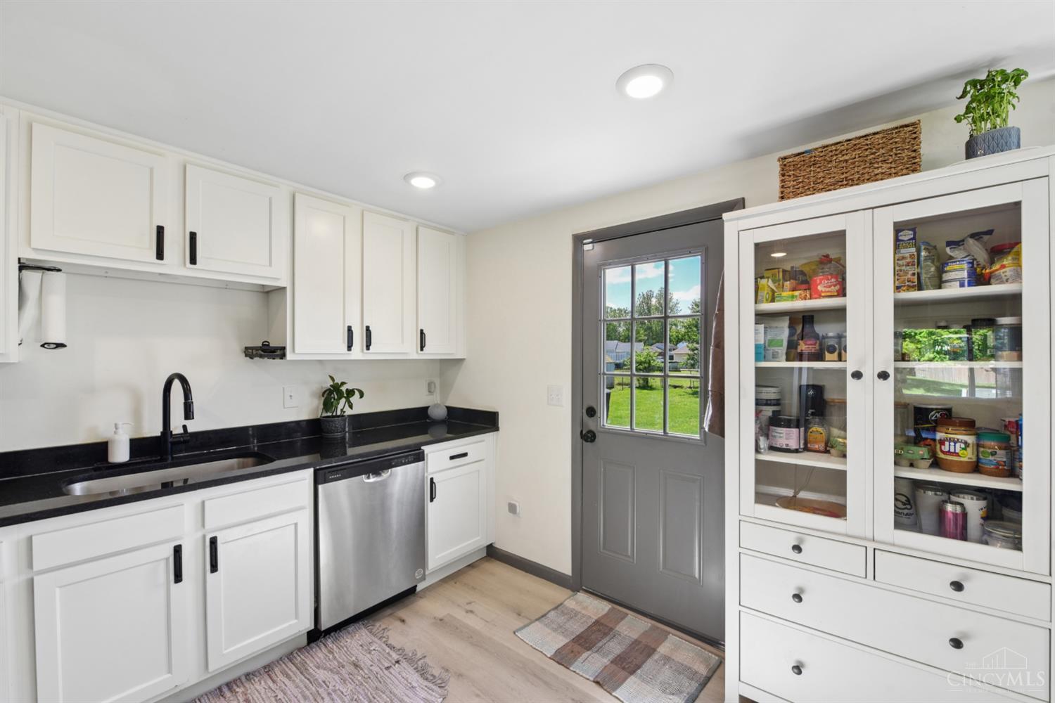 595 Deerfield Drive