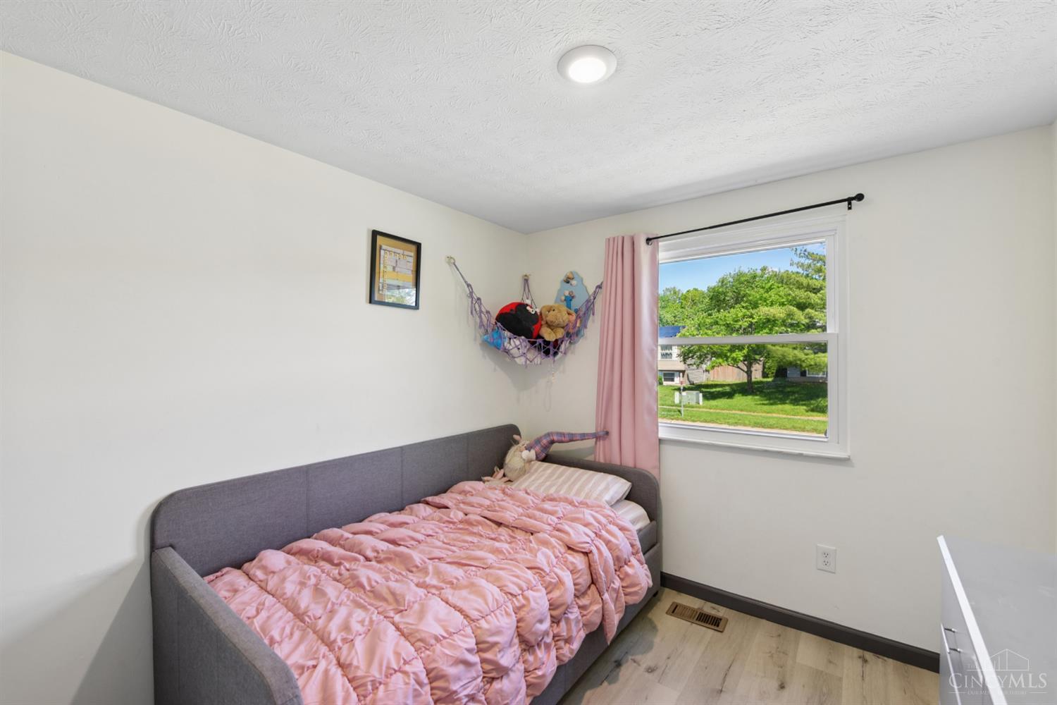 595 Deerfield Drive