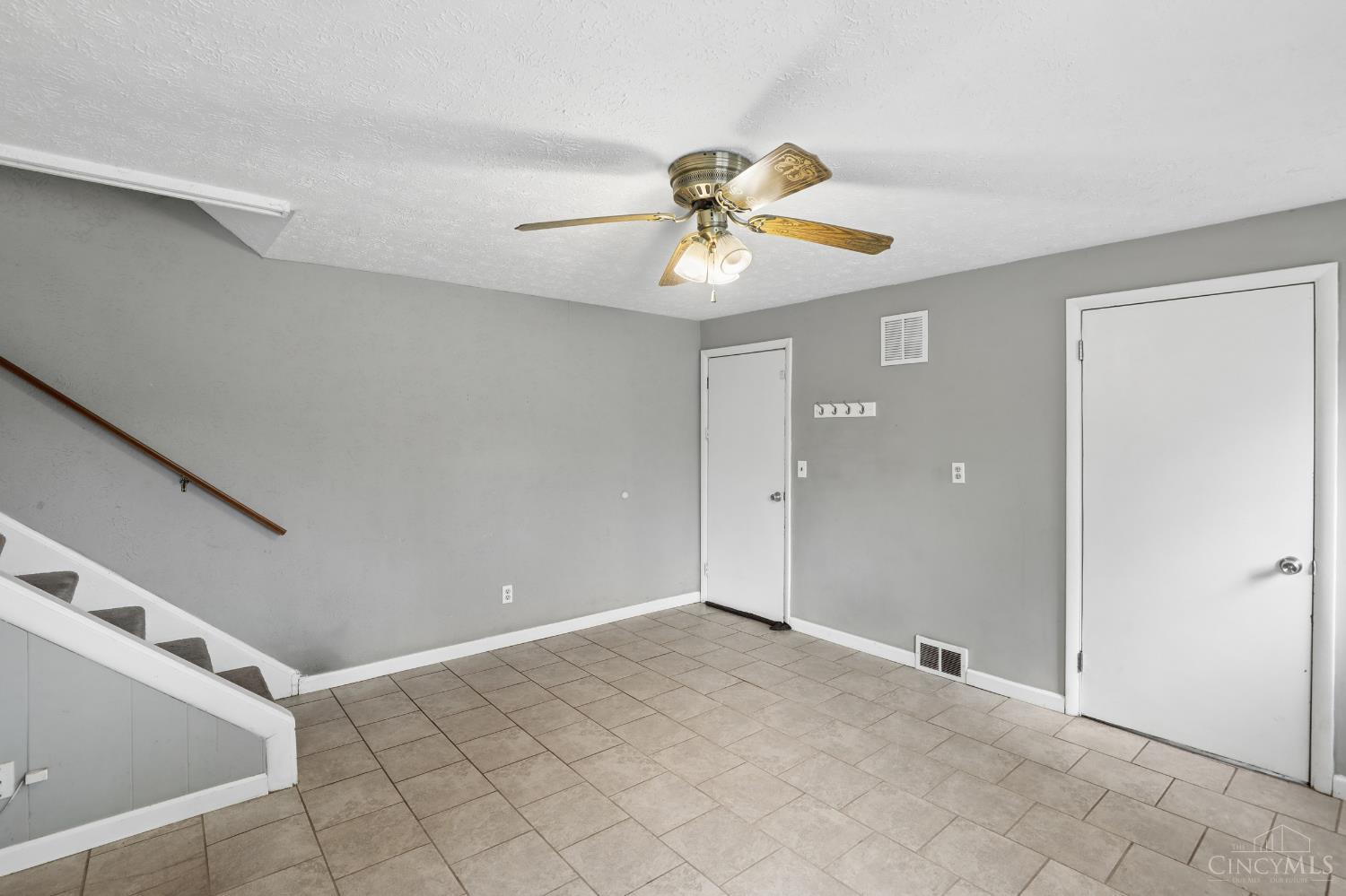 5646 Lawrence Road