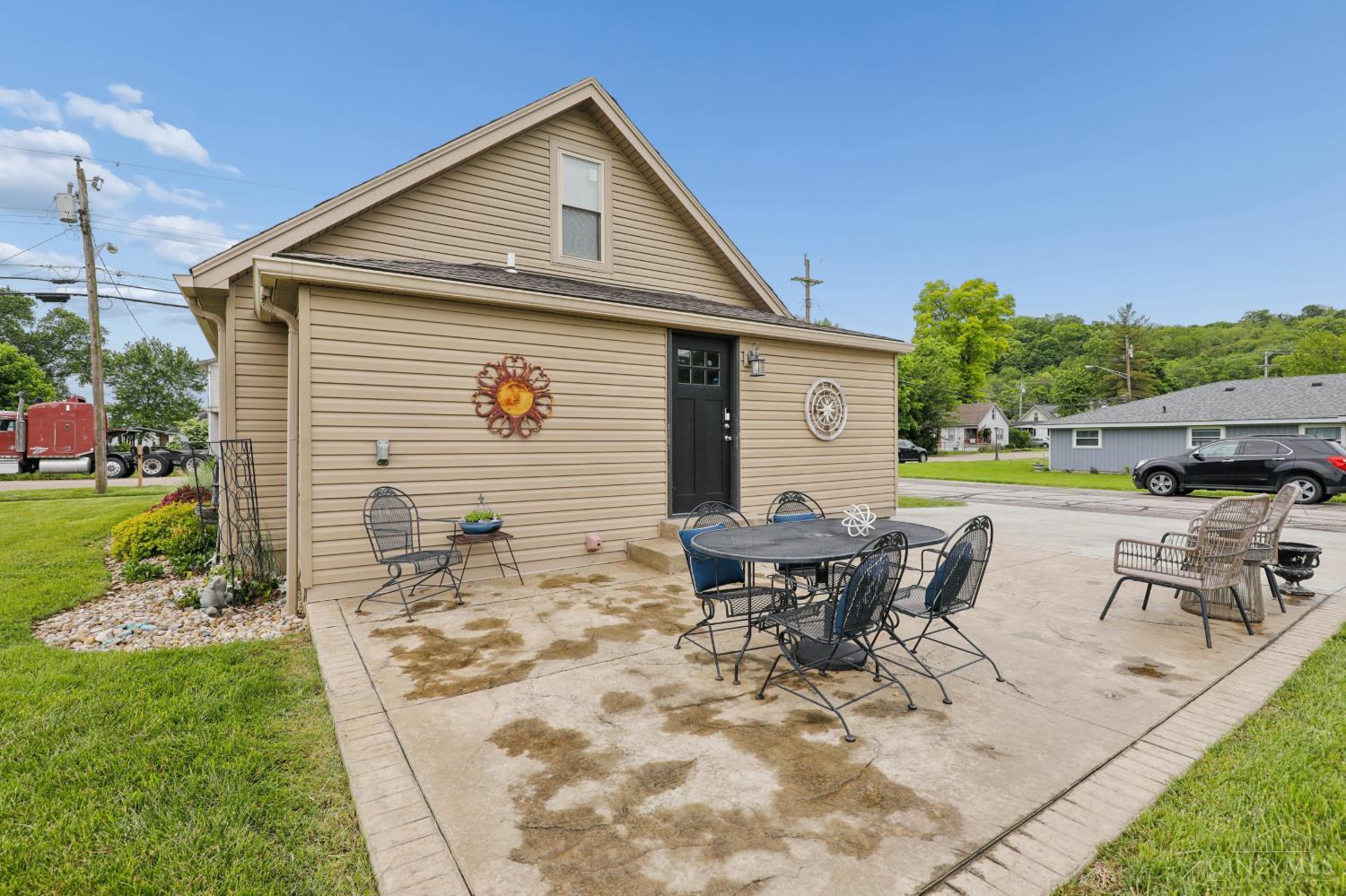 312 Hooven Avenue