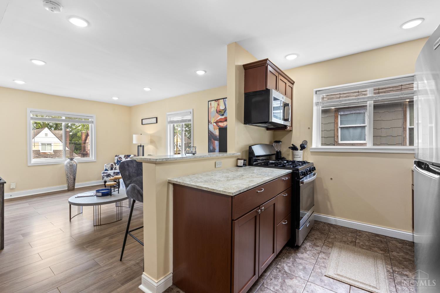 2137 Highland Avenue