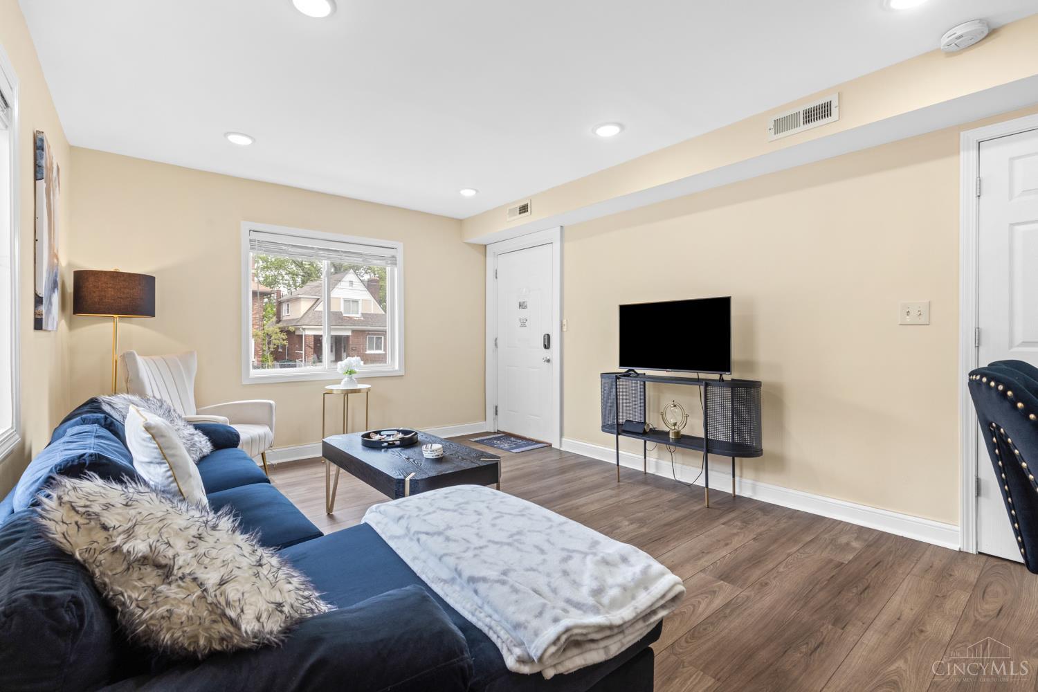 2137 Highland Avenue