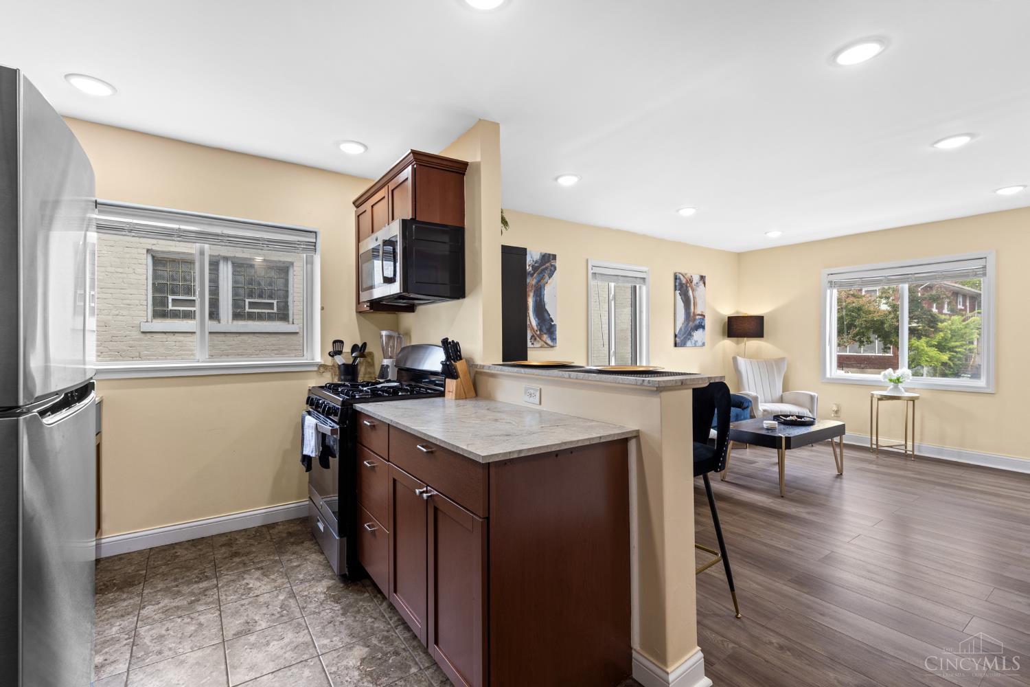 2137 Highland Avenue