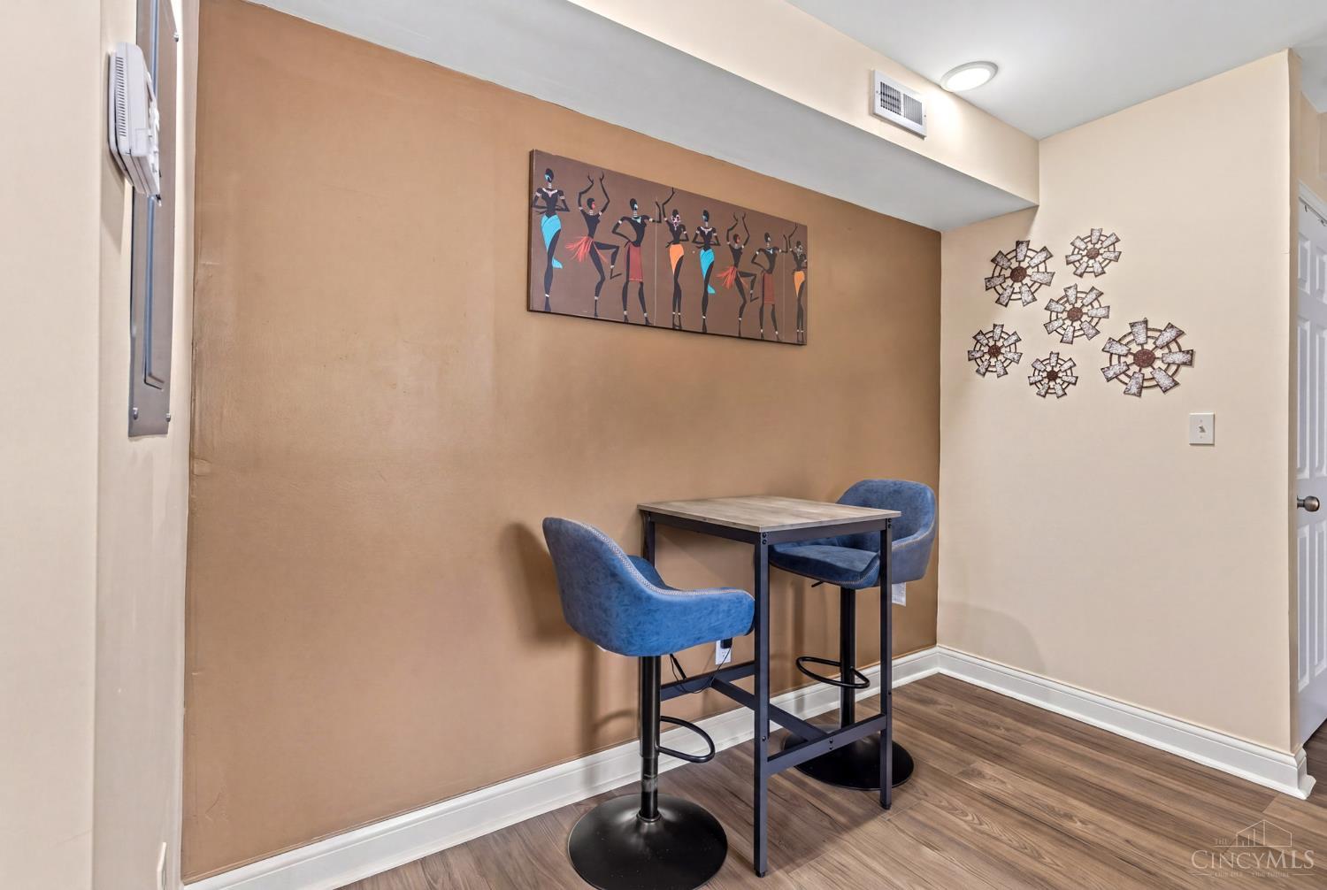 2137 Highland Avenue