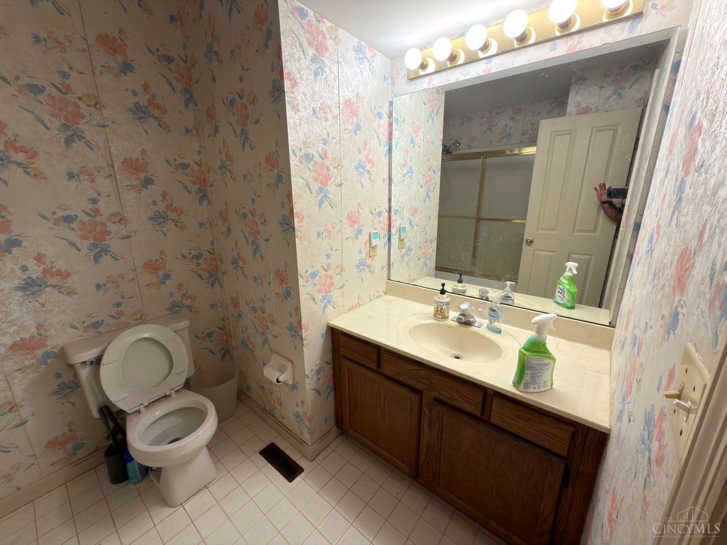 3200 Shadow Ridge Drive