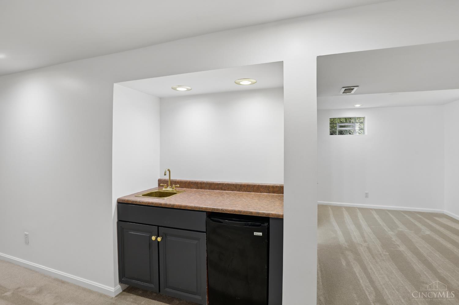 5641 Heron Drive