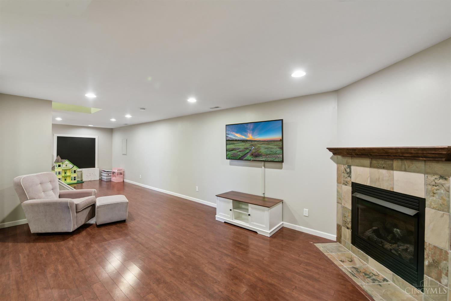 996 Paxton Lake Drive