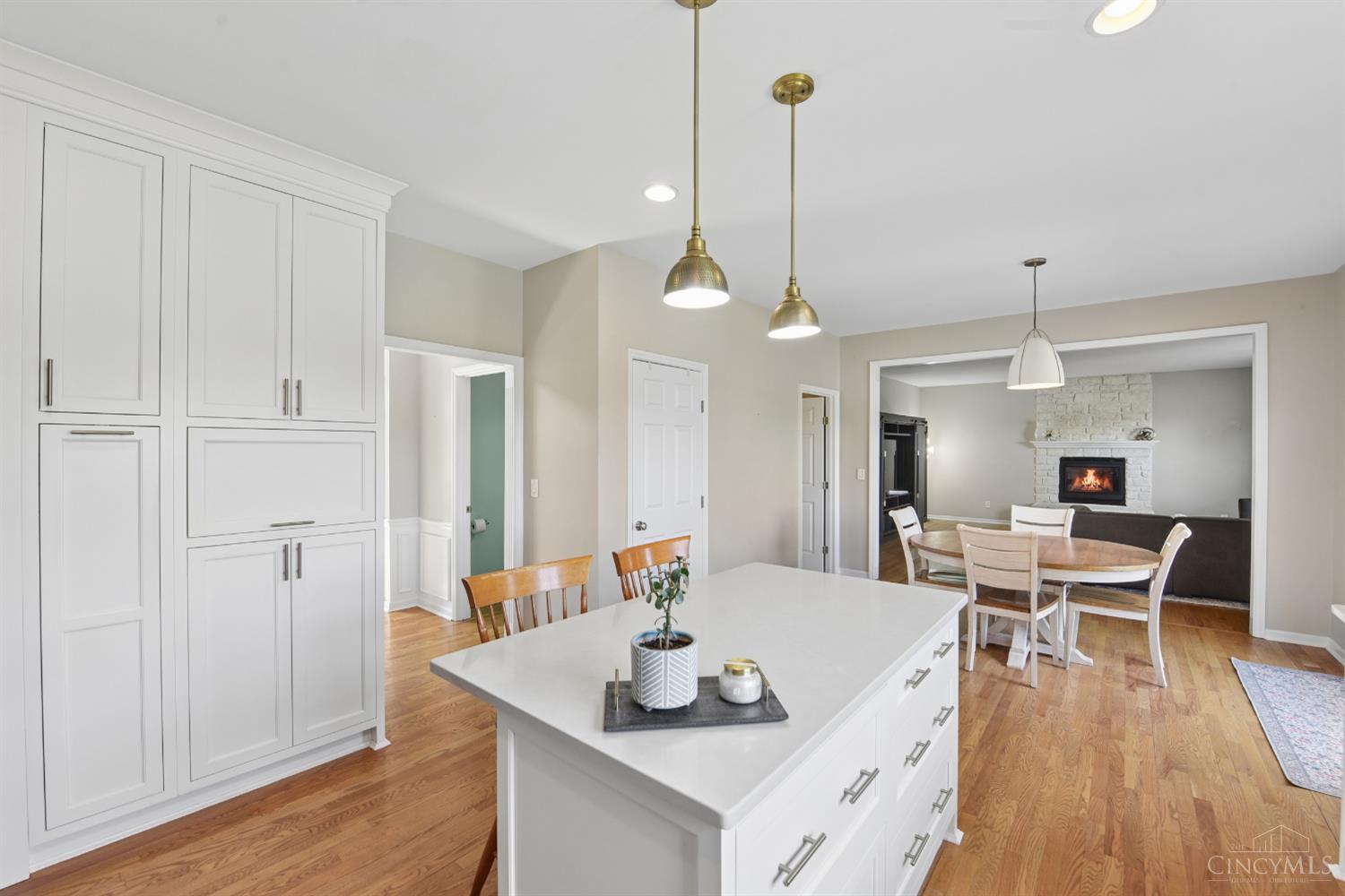 996 Paxton Lake Drive