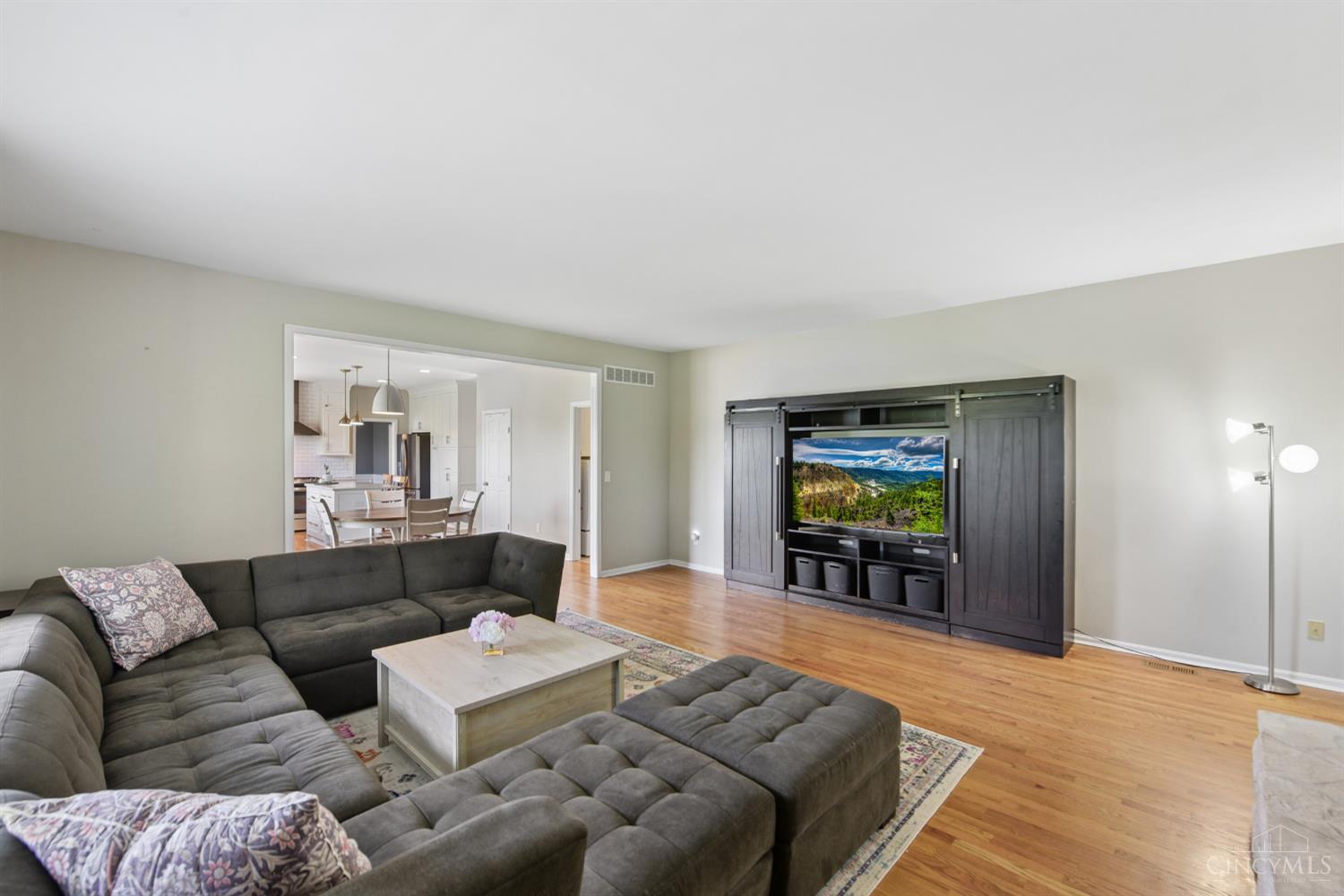 996 Paxton Lake Drive