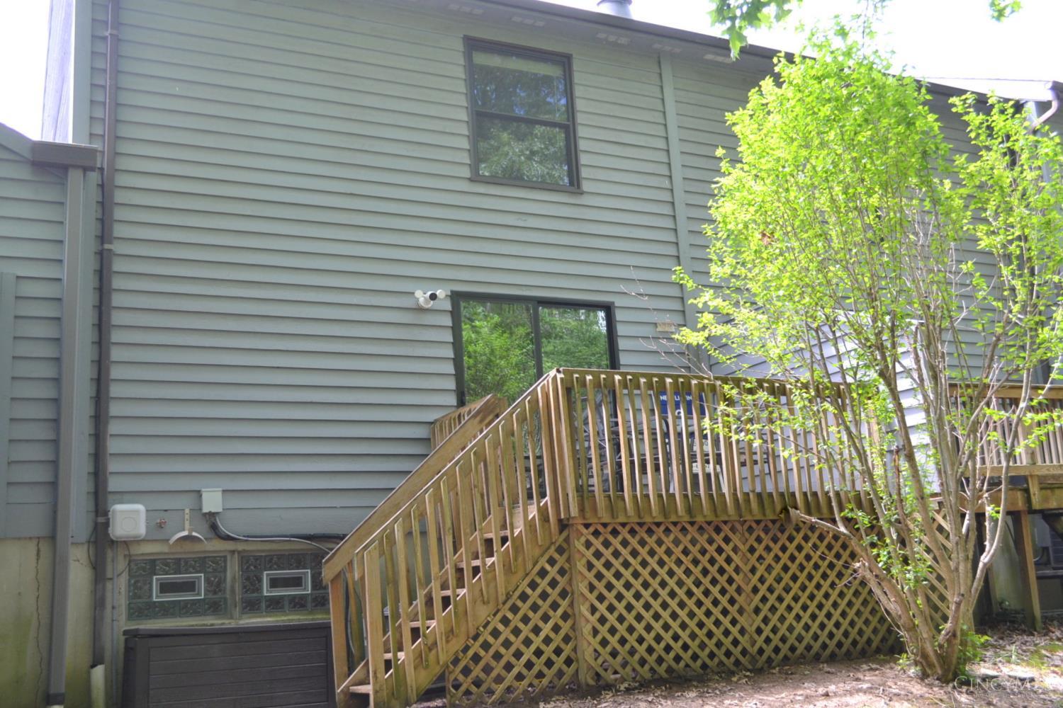 1040 Crisfield Drive
