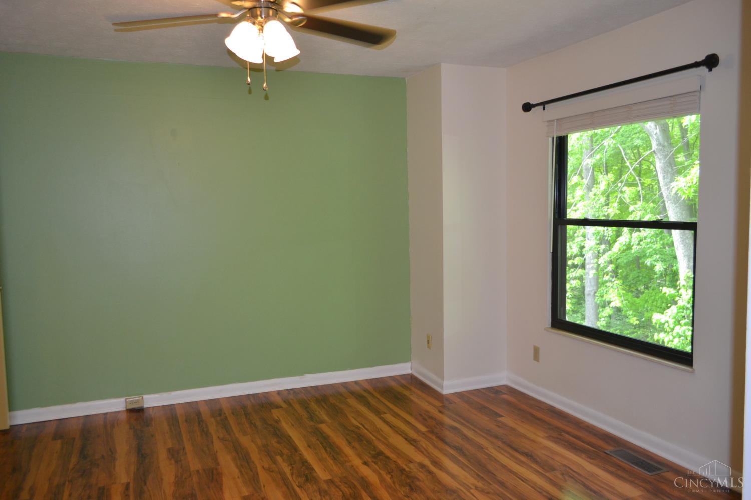 1040 Crisfield Drive