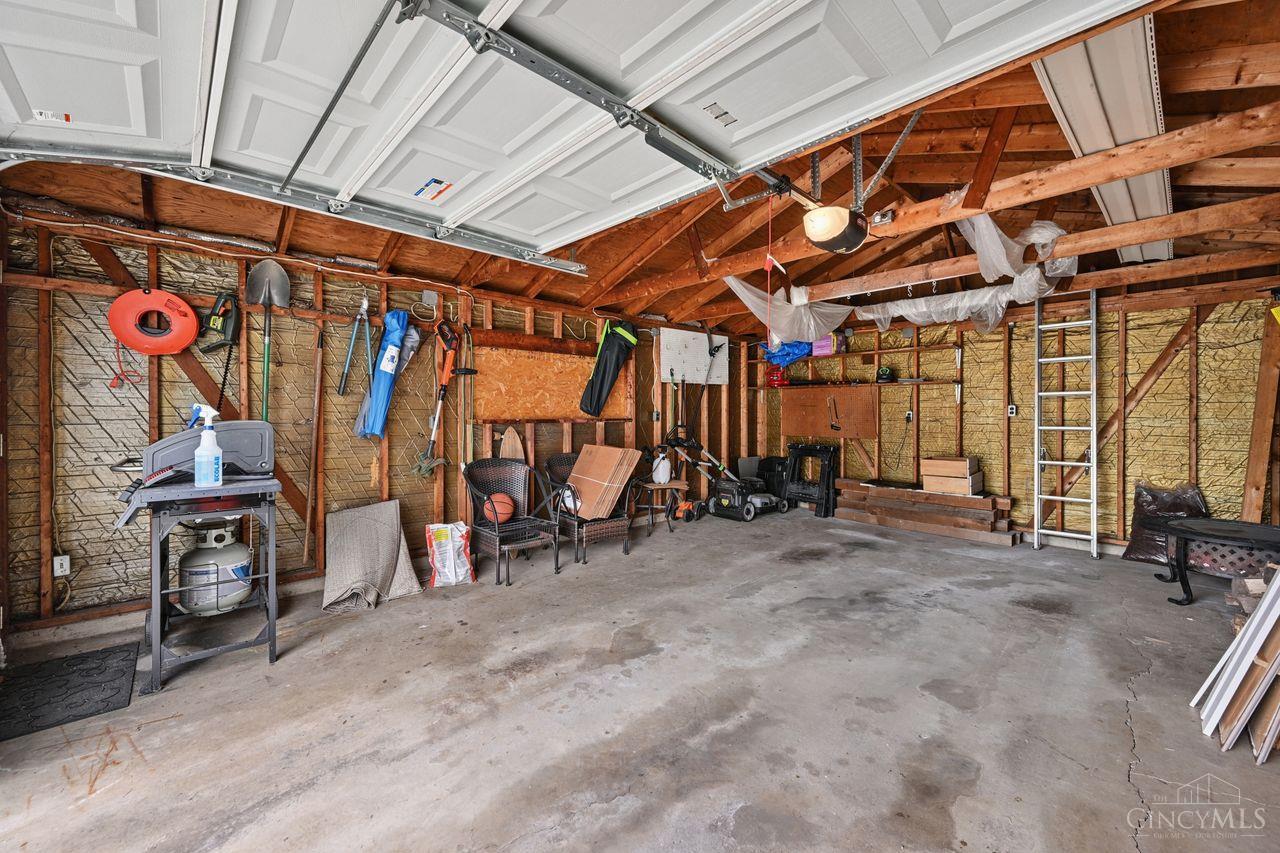 1023 Noyes Avenue